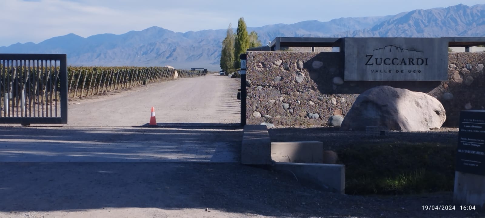 Traslado exclusivo a Bodega Zuccardi Piedra Infinita en Valle de Uco